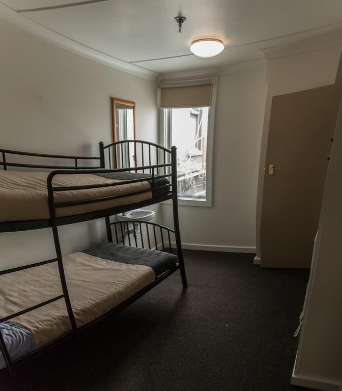 Downtown Backpackers & Accommodation Nelson Exterior photo